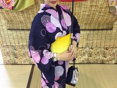 -东京都浅草樱花和服租赁店