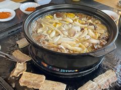 -有一锅·野生菌黑山羊腊排骨火锅(古城北门店)