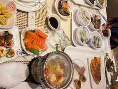 -雍和会海鲜姿造自助(湖东路店)