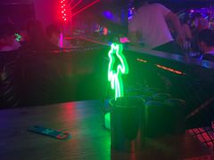 -UP嘻哈酒吧(粉巢店)
