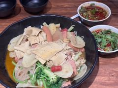 -万记麻辣烫国展总店