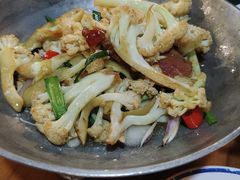 干锅花菜炒腊肉-豫江南川湘料理(岗顶六店)