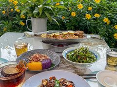 -春天里餐厅·云南创意菜特色美食(束河店)