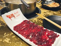 匙炳-手选潮汕鲜活牛肉火锅(二七广场店)
