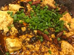 铁板豆花烧白-郑件洋芋饭庄