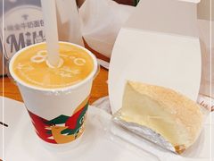 -85度C(生甜甜圈研究工坊·上海平凉店)
