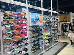 -燕莎奥特莱斯购物中心