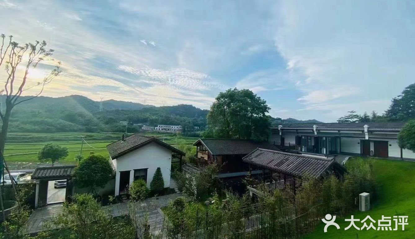 宁乡市最具人文美学的庭院餐厅🎋丨崇贤馆