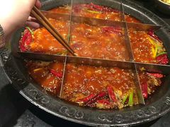 -疯狂的筷子老灶九宫格火锅