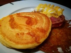 -Pancakes on the rocks(Darling Harbour)