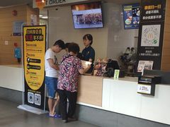 -麦当劳(乳山路店)