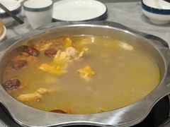 -光头药膳鸡(莱茵小镇店)