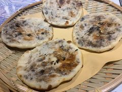梅菜干烧饼-江南韵·无锡太湖文化体验餐厅(凤凰天街店)