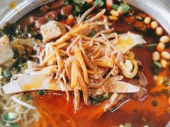 -老五鸡丝豆花面粉(瑞金北路68号院店)