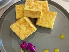 -景月阁空中食府(希尔顿酒店)