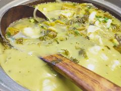 -周鱼小馆石锅酸菜鱼(活力汇店)