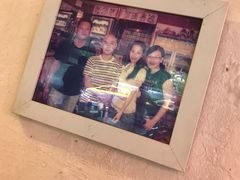 -J Daeng Seafood