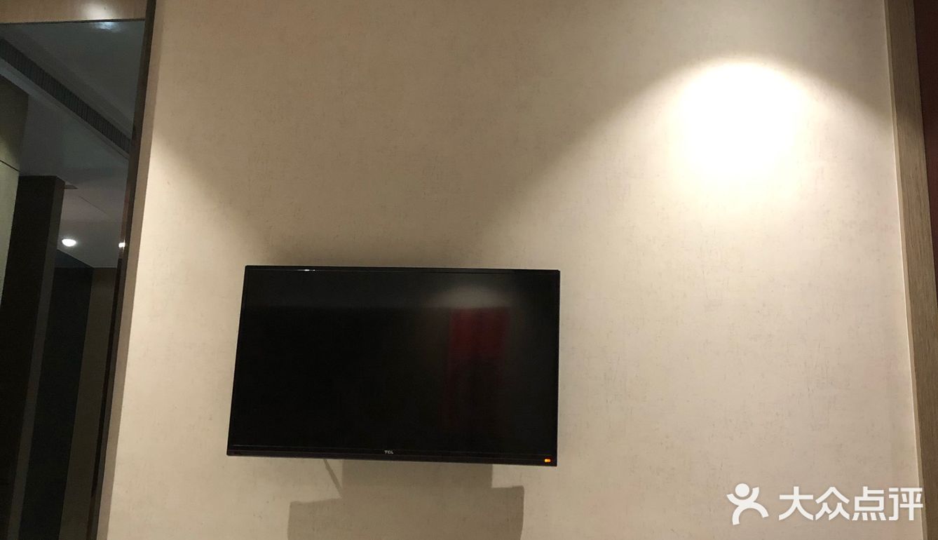 时光过得很快啊，只能感慨，十年前就来济南住这个酒店