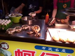 -六合夜市