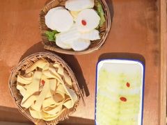 -贤合庄卤味火锅(时代广场店)