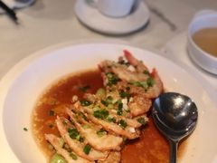 金蒜茄子蒸开边海虾-皇朝会.经典传统粤菜(外滩店)
