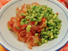 蒜苔炒土家腊肠-荆九爷爆炒桥头三嫩(浙大店)