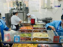 自助取餐区-浙江同济科技职业学院餐厅