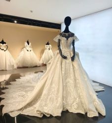 -MISS MIA 婚纱品牌馆