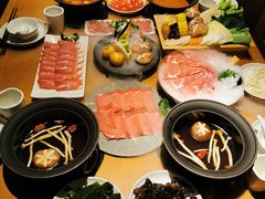 -呷哺呷哺(融创茂店)