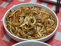 -龙巢盱眙龙虾·牛蛙·烧烤宵夜(八卦岭店)