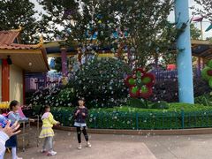 -七彩云南欢乐世界