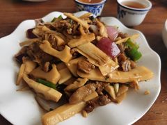 -竹语饭香·原生态农庄·烧鸡·竹筒饭·河鲜(森林海白水寨店)
