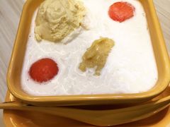 榴莲忘返-满记甜品(荟聚购物中心店)