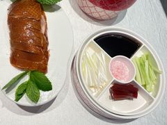 酥皮烤鸭-新华饭店·新津菜·酥皮烤鸭·海鲜(津湾广场店)