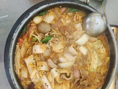 -豚妈妈汤饭·部队锅(南京东路店)
