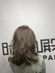 -时尚殿堂明星门店