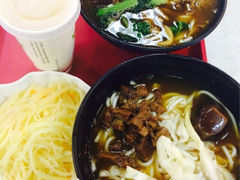 全家福-好一家牛肉粉(山东路家乐福店)