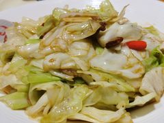 手撕莲花白-老滇山寨•云南特色菜•地方菜•民族风情歌舞表演(金碧店)