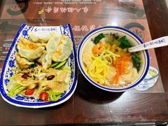 虾肉馄饨-长人馄饨铺(解放街店)
