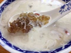 椰奶炖桃胶-韵姐牛奶甜品世家