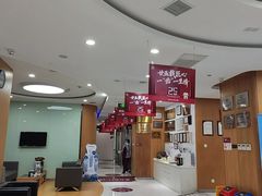 -雅悦齿科(顾村公园店)