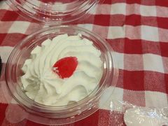 -红宝石·鲜奶小方·海派西点房(万航店)