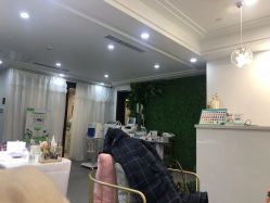 -YooMee优美智能科技美肤机构