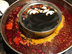 -小天鹅火锅·一线江景洪鼎旗舰店(洪崖洞店)