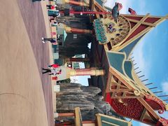 -七彩云南欢乐世界