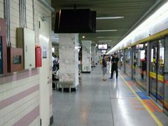 -烈士陵园(地铁站)