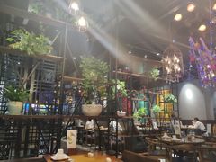 大堂-粤色·老广州茶餐厅(河南商会大厦店)