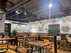 大堂-杨国福麻辣烫