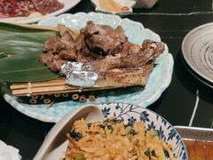 -山川小町·极番烧肉(新地假日广场店)
