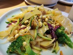 -吕氏疙瘩汤·海鲜新鲁菜(凯德mall新都心店)